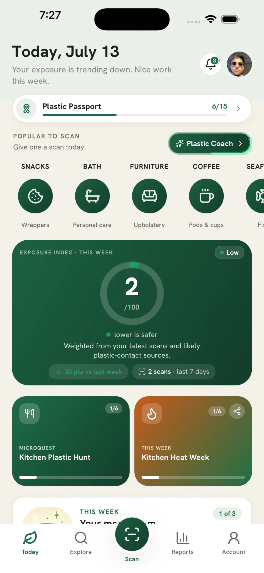 MicroPlastics Today screen with exposure gauge, room summaries, and daily quest